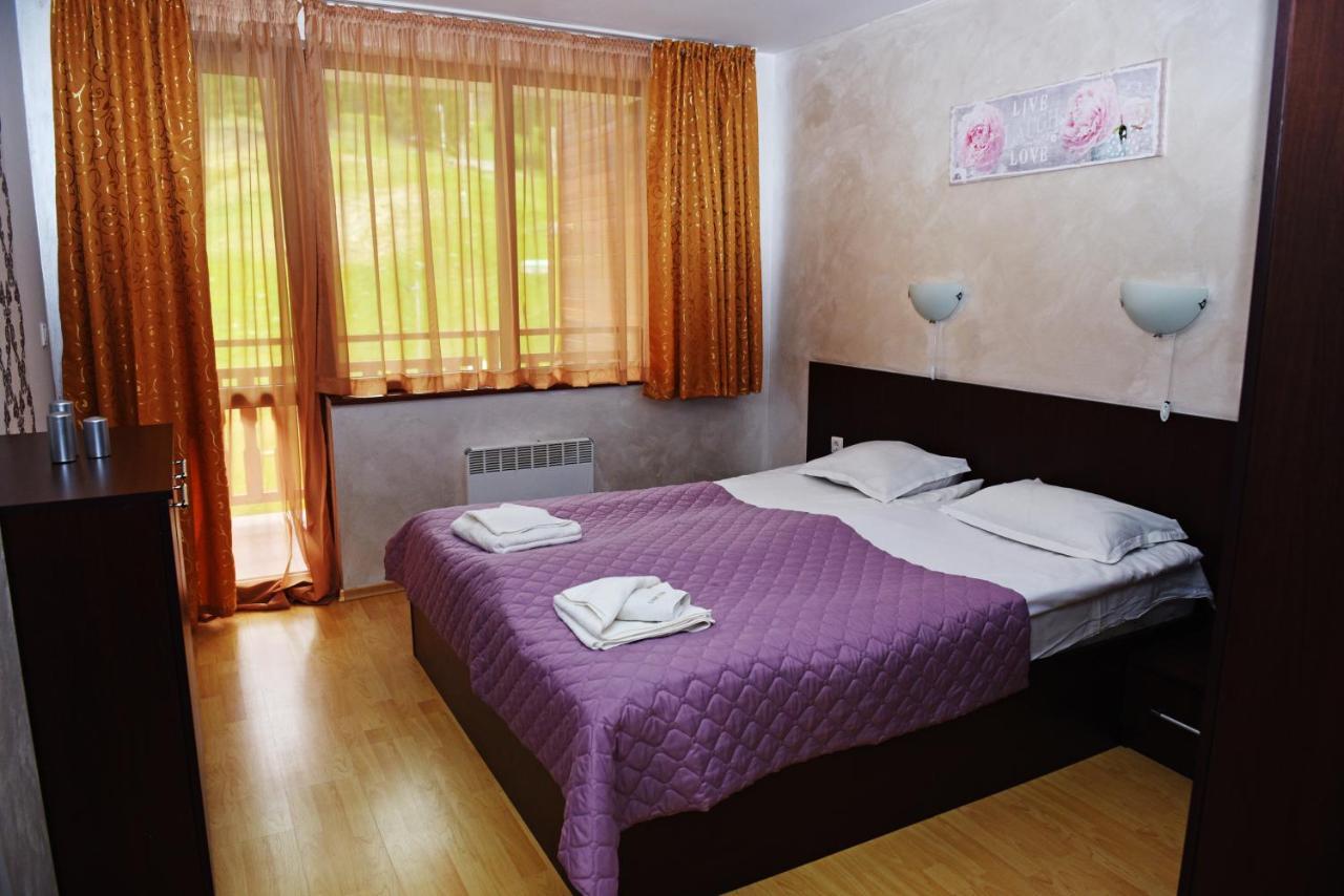 Aparthotel Forest Nook Pamporovo Buitenkant foto