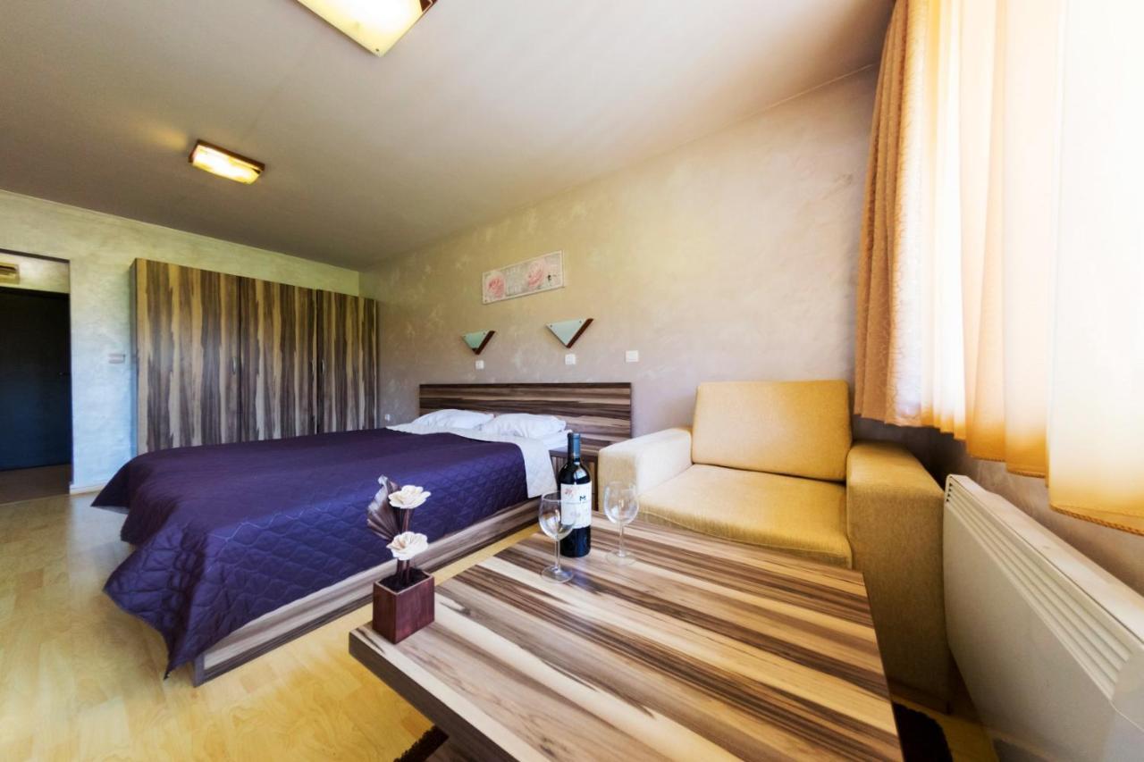 Aparthotel Forest Nook Pamporovo Buitenkant foto